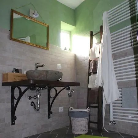 Langa 4 * Novello