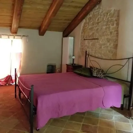 Langa 4 Apartment Novello